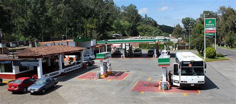 IMPULSORA DE SERVICIO Y TURISMO CALTZONTZIN SA DE .